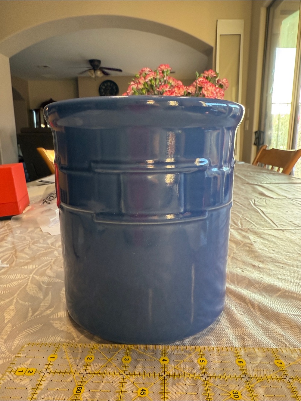 Longaberger Cornflower Blue 2 QT Crock made in USA